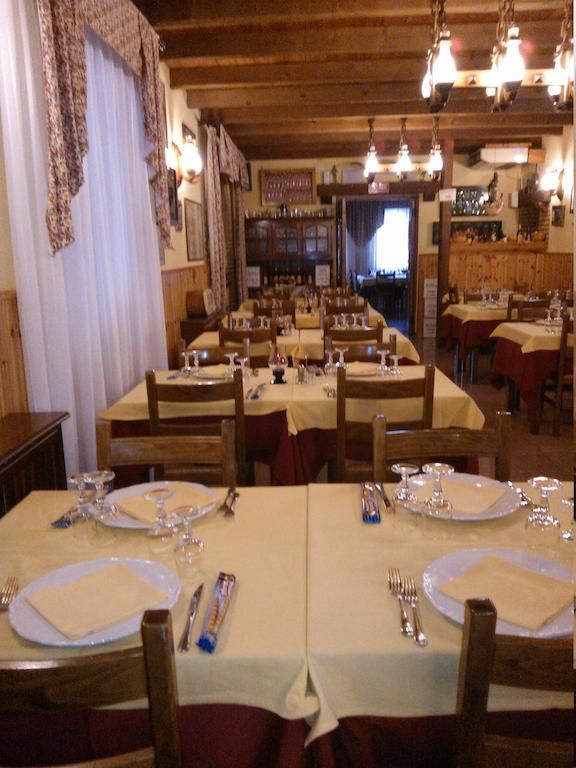 Locanda-Trattoria Al Rio Cinto Euganeo Eksteriør billede